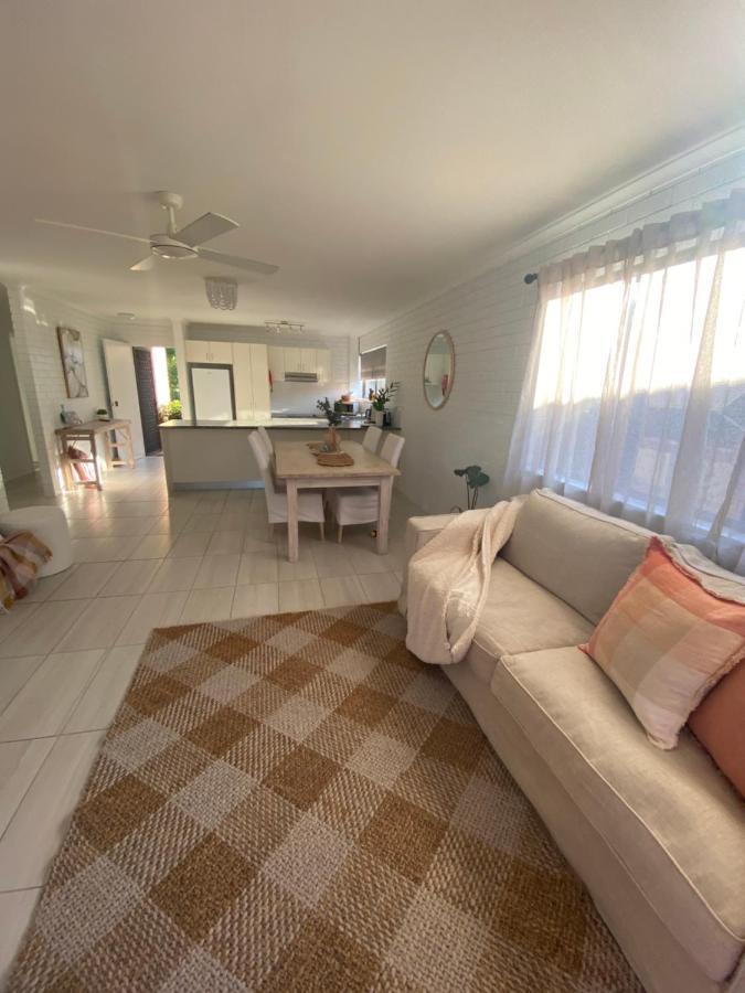 Illoura Holiday Apartment Three Bedroom Noosa River View Noosaville Exterior photo